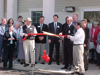 Mayor Cuts Ribbon